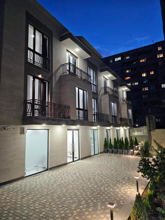 Orion Aparthotel Ereván Exterior foto